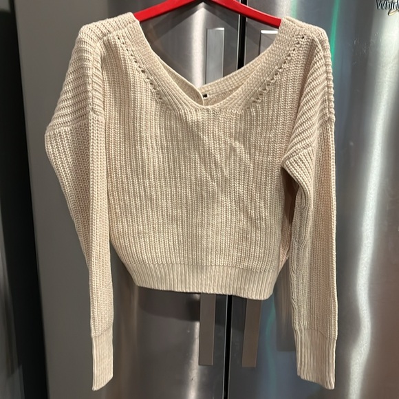 V-Chic cream chunky knit v neck button front cropped boxy sweater acrylic L new - Picture 3 of 16